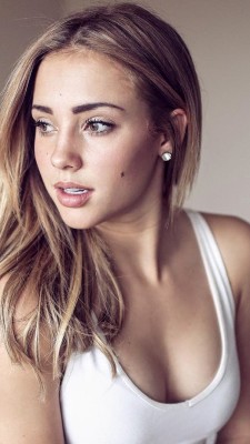 dailyfantasycrush:  Charly Jordan