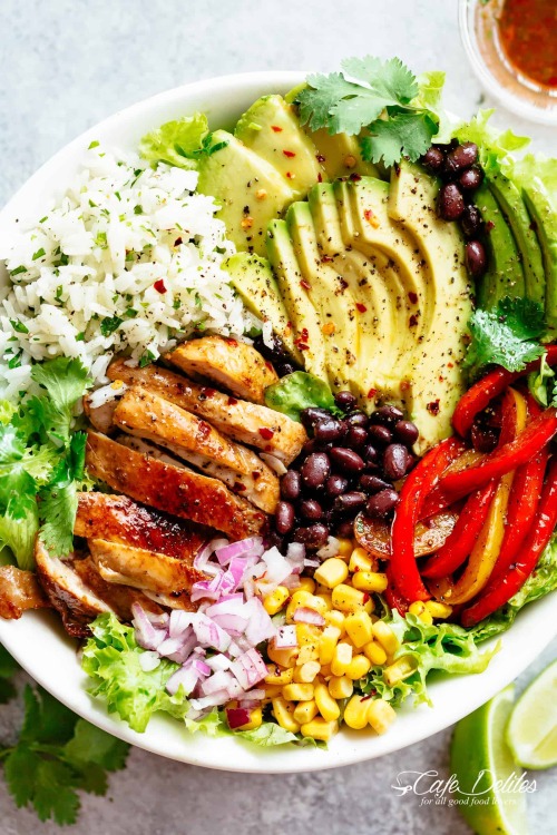 daily-deliciousness: Fajitas chicken burrito bowl