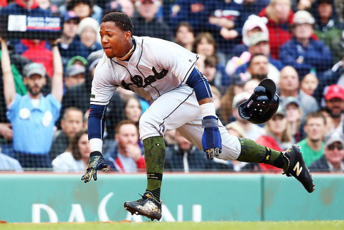 Photo recap from the 5/27 game between the Red Sox and Braves for Getty Sport.