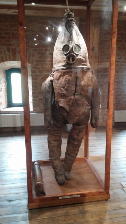 graynard:  museum-of-artifacts:One of the oldest diving suits in existence - called Wanha Herra from early 18th century, Finland uncircumcised diving suit