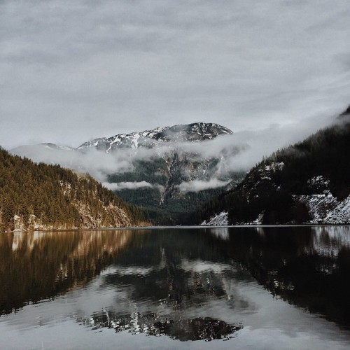 folklifestyle:  Good morning! A gorgeous landscape by @chriskerksieck #liveauthentic @folkmagazine  (at North Cascades National Park)