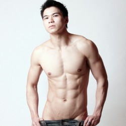 yumyumasianhunks:  Yum Yum Asian hunk! Checkout my blog!  Wow! nice shot.