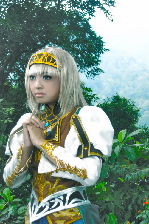 Princess Alicia ~ Valkyrie Profile 2 Silmeria   costume done by myself in 2010 photo by my brot