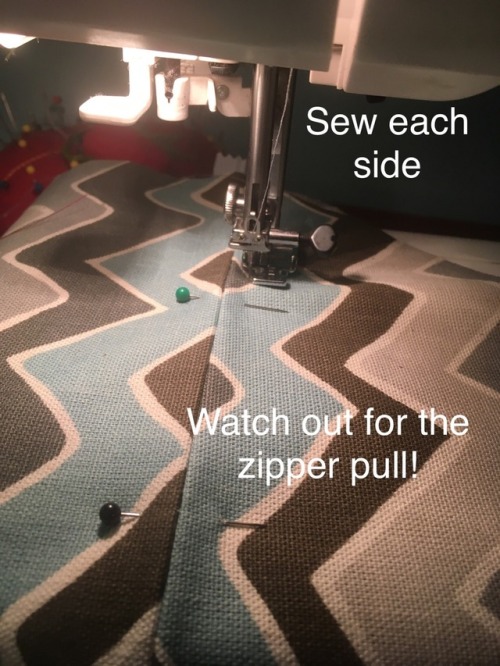 jancola: I’ve discovered some people are intimidated by zippers, so here’s a really basic tutorial f