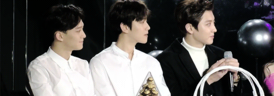 ohhsenshine:   ‘92 line looking good. 