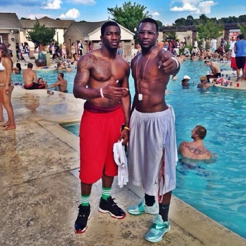 hoodsworld:  Hanging with Rashard Smith 