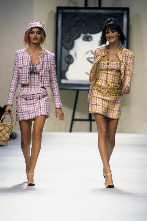 Chanel Spring 1994  “Fashion today is more about attitude than detailing.” That sounds like somethin