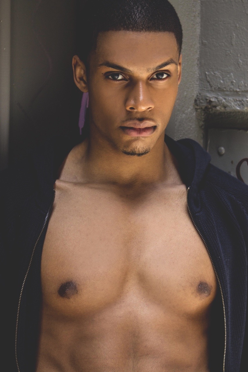jadoreisador:  BlackOWT   IG: isaiahxpaul.  Model: Isaiah Paul