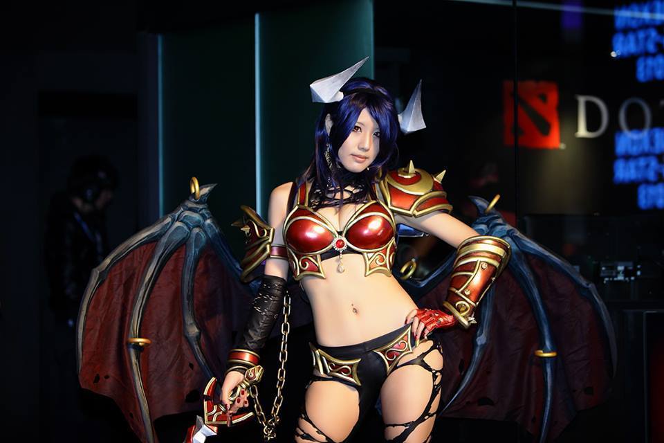 cosplayandanimes:  Akasha (Queen of Pain) - Dota 2 source 