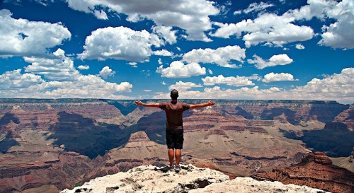 cakencookies:  hay-gurll:  mamamaboo:  14 Life Changing Destinations In America  See them all: HERE   Me right now:   NUMBER 6 IS SO AMAZING I NEED TO GO THERE 