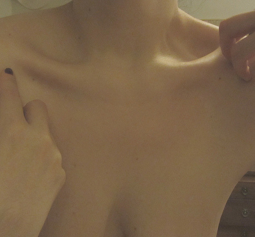 lesbowie: Bo Clavicle Bo Clavicle, a photo by bohemea on Flickr. View Post