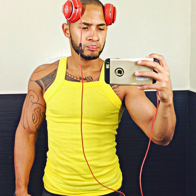 dominicanblackboy:  dominicanblackboy:  A sexy workout moment wit hot Latin hottie