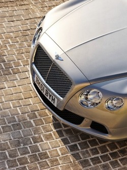 ananashomme:  host4ge:  Bentley | Source