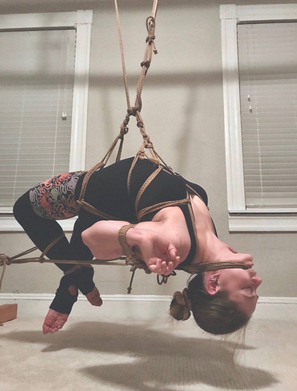 cubicletocollar:Learning some Tengu goodness from Alice the Wolf a few months back.