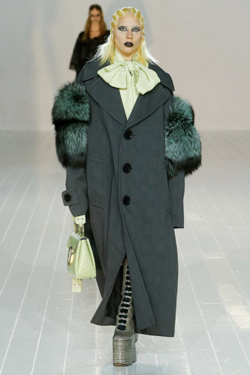 ellaesfashion:  Marc Jacobs Fall 2016 
