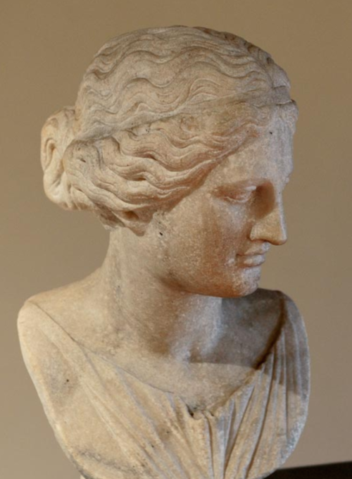 marmarinos: Roman bust of Aphrodite, dated to the 1st to 2nd centuries CE. Marble.