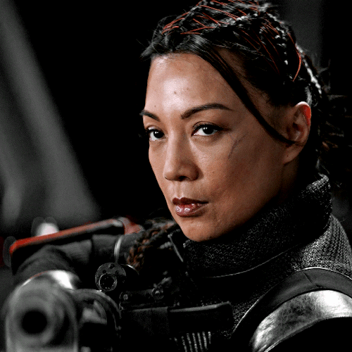 themandaloriandaily:MING-NA WEN as FENNEC SHANDThe Mandalorian: Chapter 16 “The Rescue”
