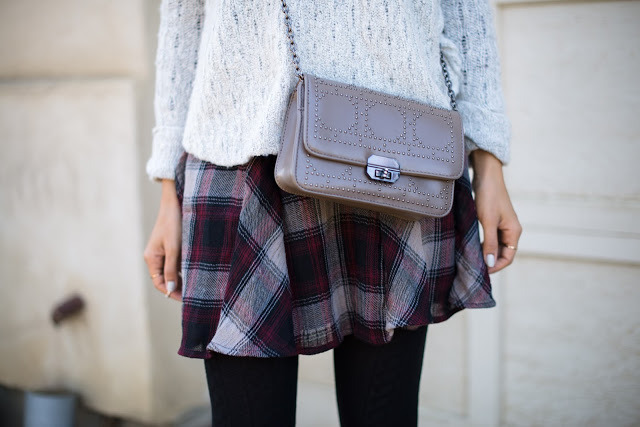 projectfab:   I’m always searching for a warm pair of tights to pair with skirts