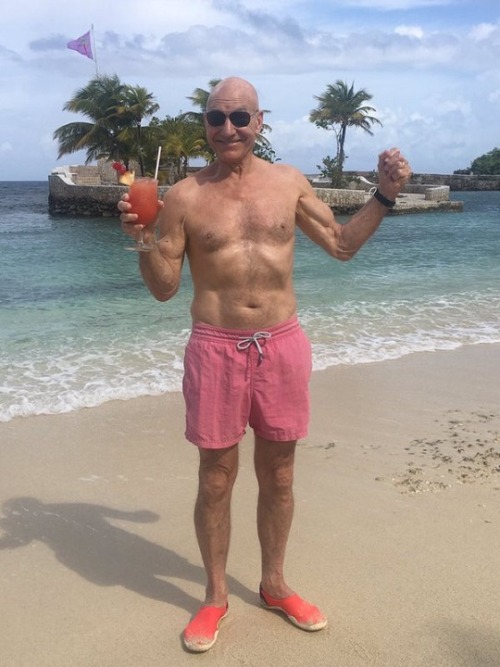 fuckyeahsirpatrickstewart:  this man is 100% perfection (x)