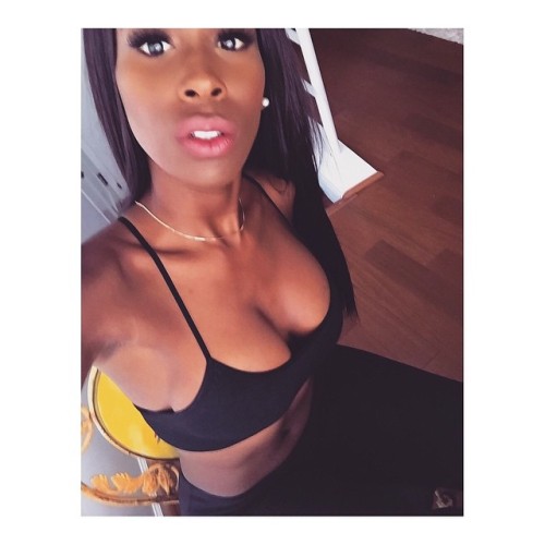 godsgifttomankind:  Bria Myles