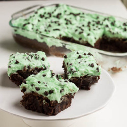 gastrogirl:  brownies with creme de menthe