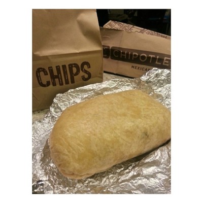 Chipotle Fo Dinna! #carnitasburrito #chips #chipotle #dinner #foodporn #rollingridgefundraiser