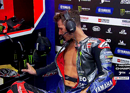 BURIRAM 2025 | Fabio Quartararo In His Box After The Sprint.