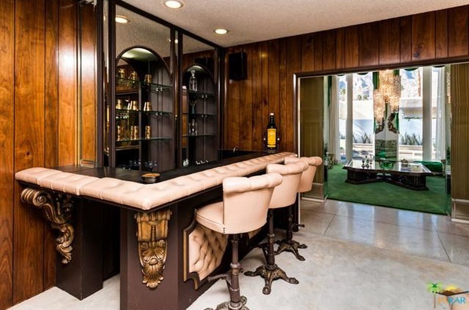 lilitharcane:  vickylearnstohustle:  unprecedented-terror:  househunting:  $835,000/3