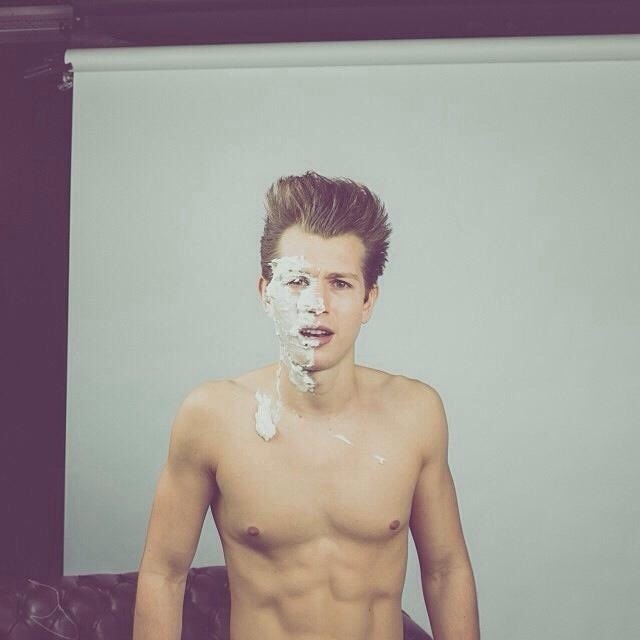 Taylor swift james mcvey