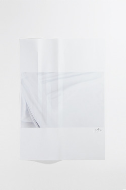 alexandver:  arha-feels:  Wind of the south island minimalism © 2013 arha - Tomomichi Morifuji  white.modern.minimal @alexandver 