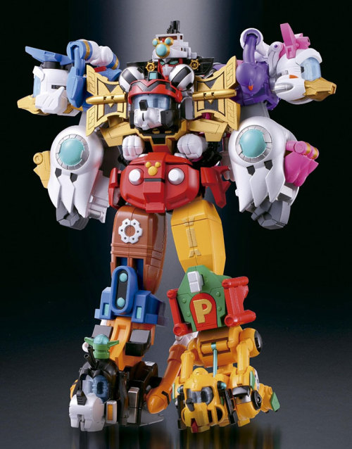 skunkandburningtires:Mecha-Mickey (a.k.a. Disney Voltron)  This is pretty neat…