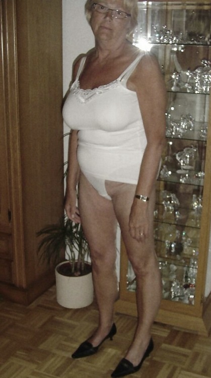 maturewifepost:Old Amateurs…Beautiful granny x