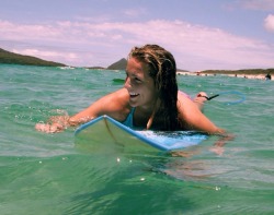 s-a-lty-water:  First time surfing 