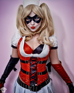 hotcosplaychicks:  Harley Quinn (Arkham Asylum)