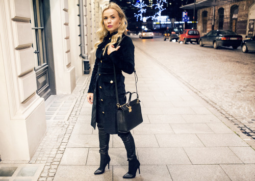 Polish blogger Anna Skura wearing a Zaquad dress, Deezee boots and Zara PantsSource &gt;&gt; 