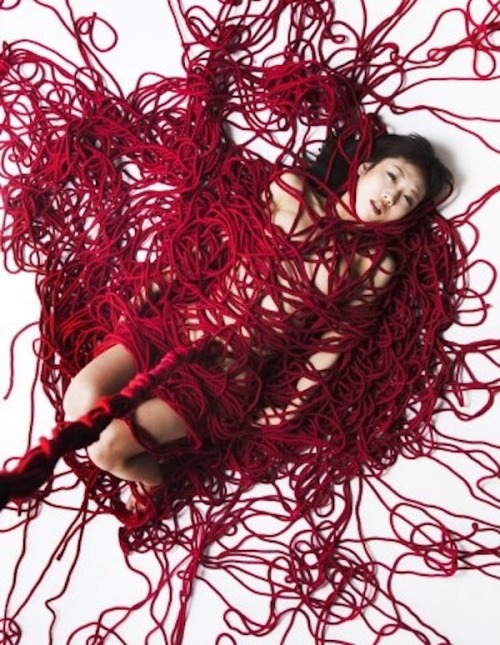 slobbering: Hajime Kinoko Hajime Kinoko, also known as “The Rope Artist,” has turned Shibari into an artform.. In his performances he plays with light and ropes – a style he calls “Cyber Rope”. In addition, he uses ropes and strings of a variety