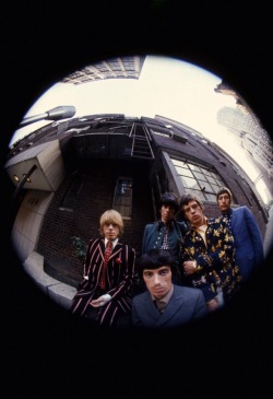 Colecciones:  The Rolling Stones Pose For Jerrold Schatzberg, 1966.  