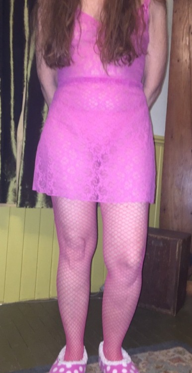A little pink lingerie and fishnets for Laura! Ready and waiting for you! @quinnkb Wow your ass look