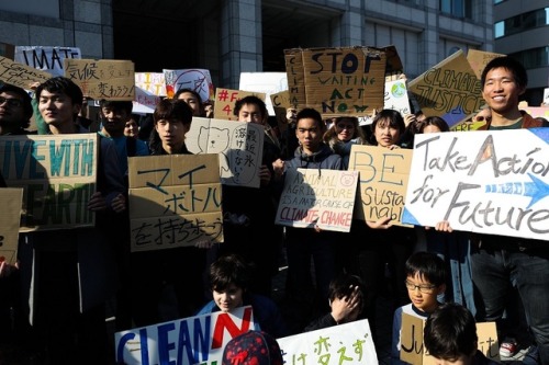 spectaculacularmooseketeer: School children striking for climate all over the globe on March 15, 201