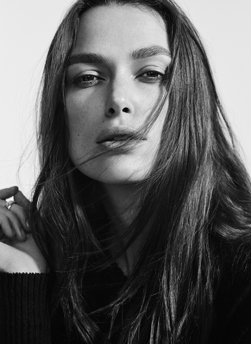 flawlessbeautyqueens:Keira Knightley photographed by Paul Maffi for Madame Figaro.