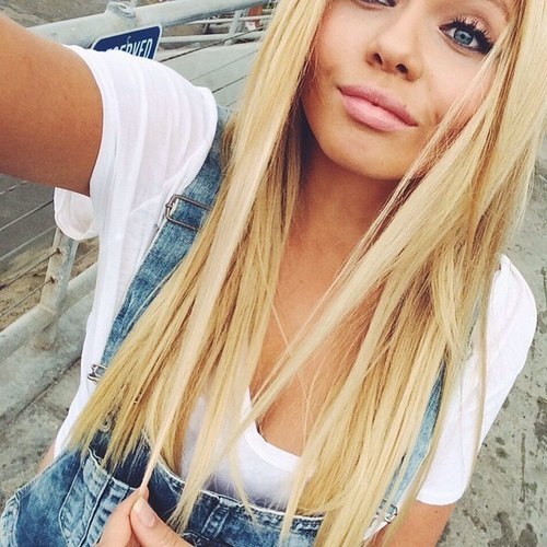 operation-hourglass:  My favorite shade of blonde hair.