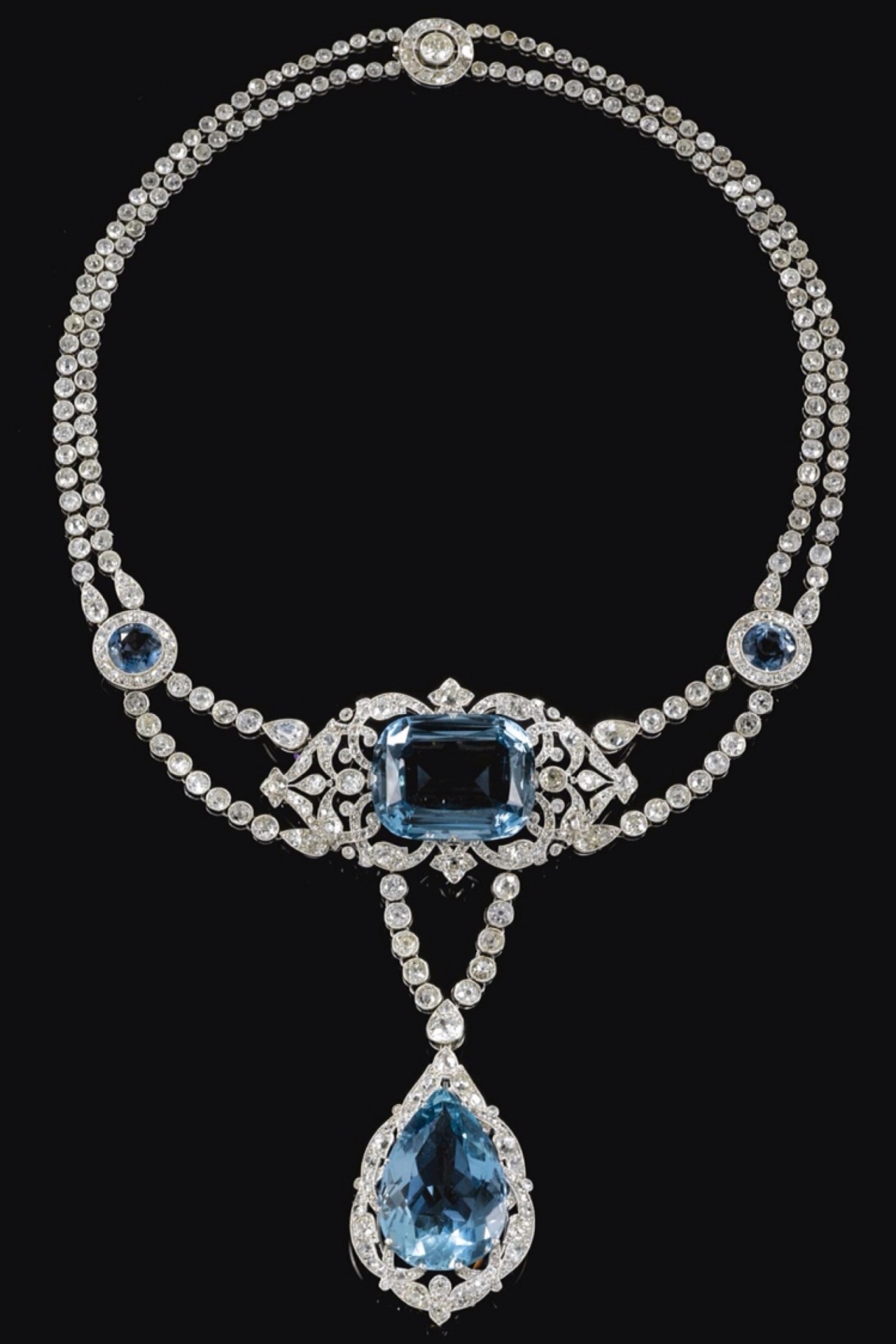 thevintagethimble:  Aquamarine &amp; Diamond Necklace. Cartier. 1912.In the garland