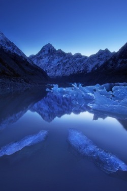 ponderation:  Ice world by everlookphotography 