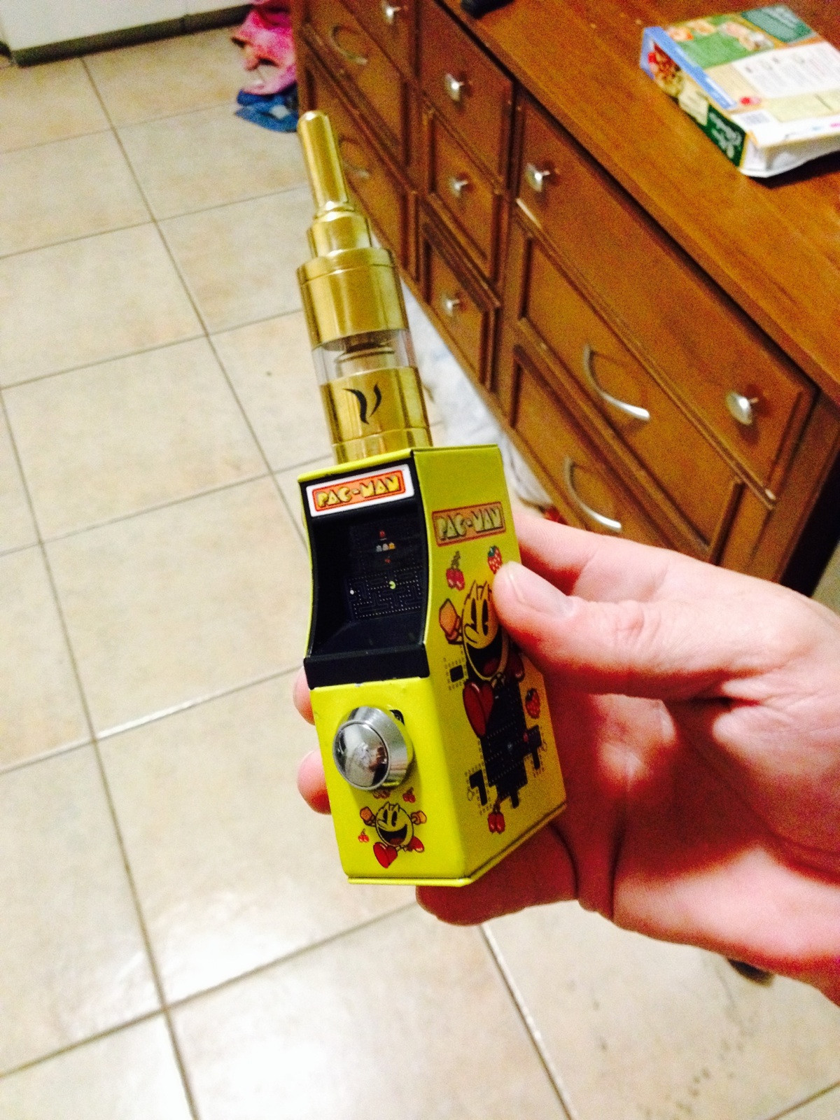 ilovevape:  Pacman box mod! So awesome
