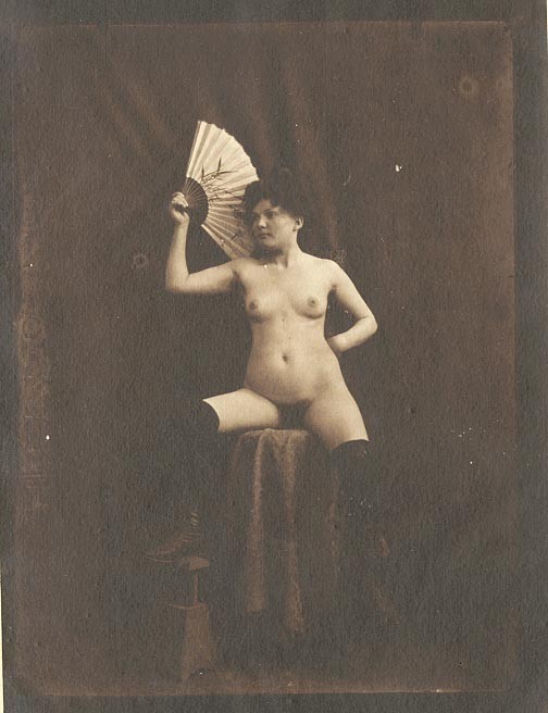 grandma-did:  Sometimes the only difference between Art and Porn is a fan. 