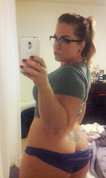 cellulitelova:  nofakecurves:  No Fake Curves :: Submit your Natural Beauty!  