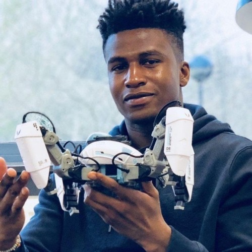 A 26-year-old Nigerian, credited for building the world’s first gaming robot, Silas Adekunle, 