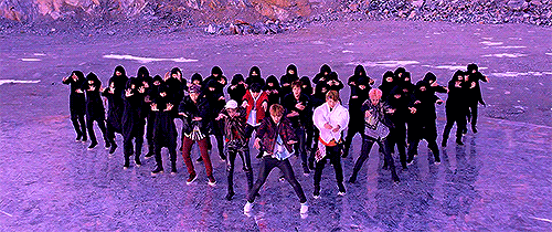 yoongimlm:parkejimins:NOT TODAY THEY LOOK LIKE BIRDS
