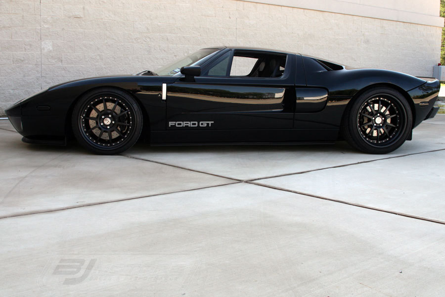 Ford GT.