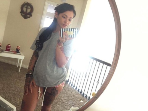 nikkilexxx: Nikki LeXXX  Tattooed and nude content  Snapchat : nikkilexxx Kik : NikkiLeXXX